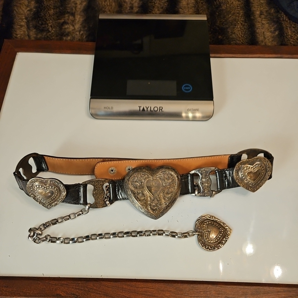 Vintage Heart Concho Black Leather Waist Belt with Silver Chains - Picture 2 of 7